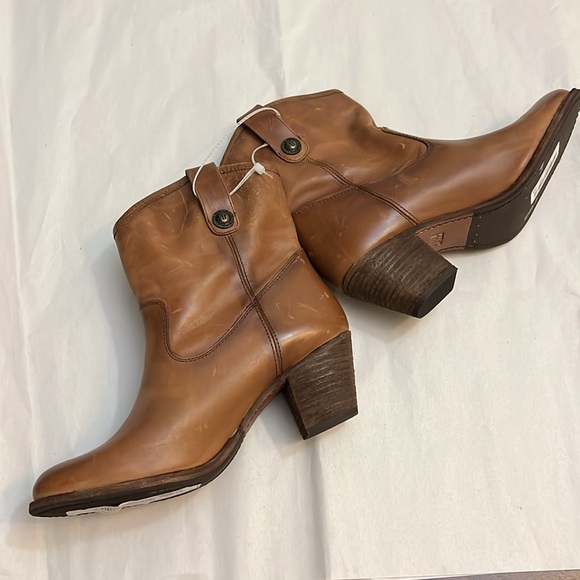 Frye Jackie Button Short Leather Western Mid Boots - Picture 12 of 16